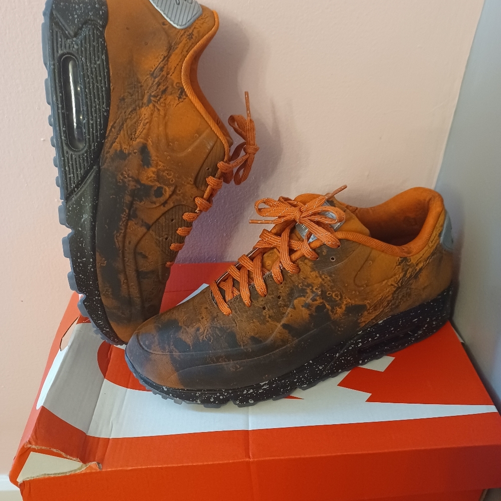 NEW DS Size 9/W10.5 - Nike Air Max 90 QS Mars Landing 2019 LIMITED